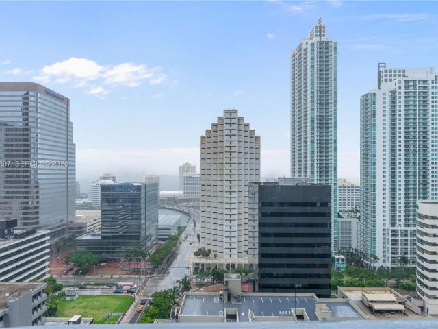 Apartment for sale  Unit #2005 - photo 7529541