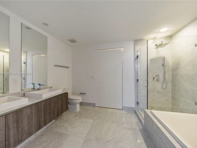 Apartment for sale  Unit #2005 - photo 7529545