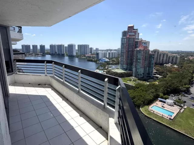 2-bedroom condo for rent in Aventura - 3530 Mystic Pointe Drive 2303 - MondialRealty