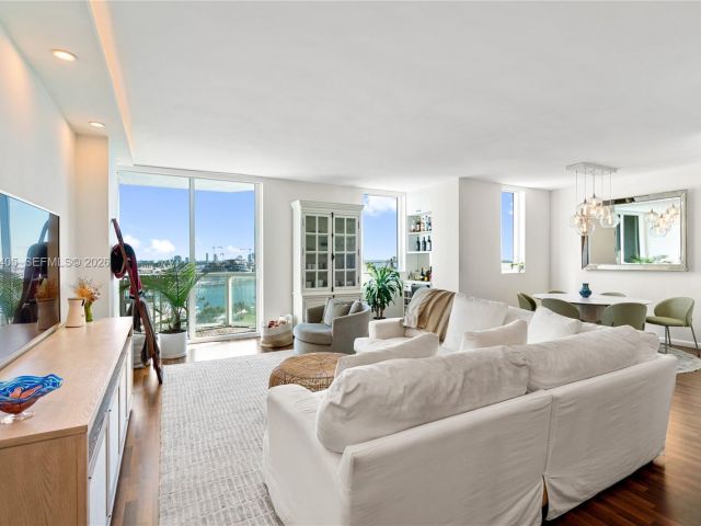 Apartment for rent  Unit #1703 - photo 7534304