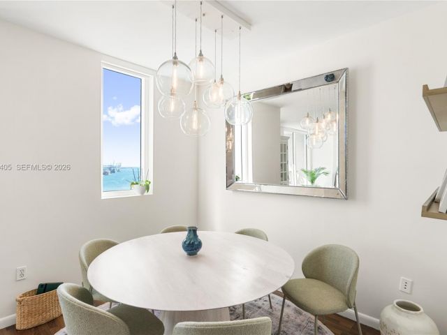 Apartment for rent  Unit #1703 - photo 7534315