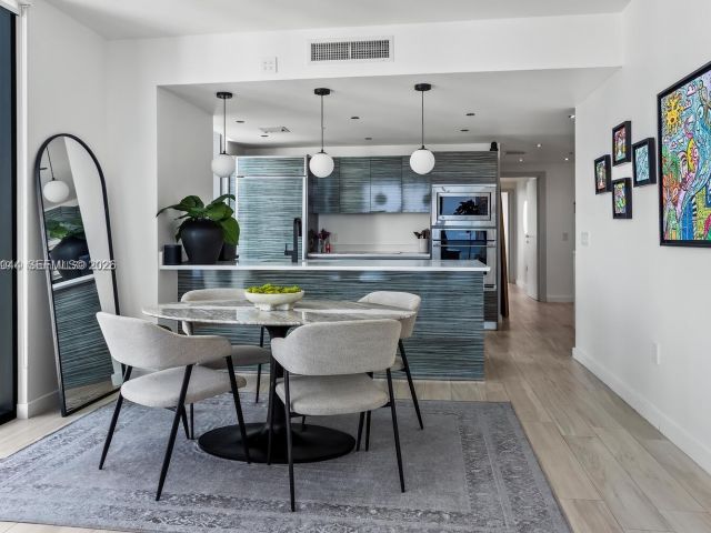 Apartment for rent  Unit #2008 - photo 7530207