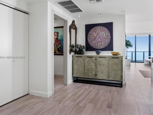 Apartment for rent  Unit #2008 - photo 7530211