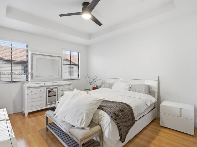 3-bedroom home for sale in Doral - 10319 NW 30th Ter - MondialRealty