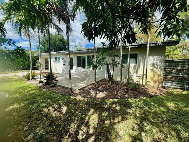 Home for rent at 1351 SW 32nd St n/a - photo 7529977