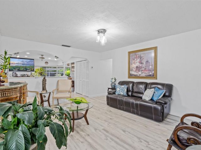 Home for sale at 11914 SW 125th Pl - photo 7529727