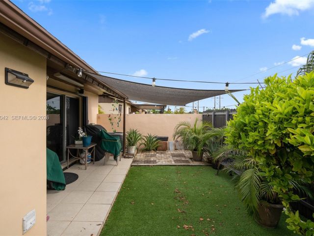 Home for sale at 11914 SW 125th Pl - photo 7529728