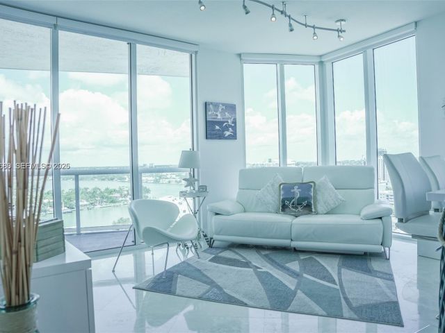 Apartment for sale  Unit #1709 - photo 7530966