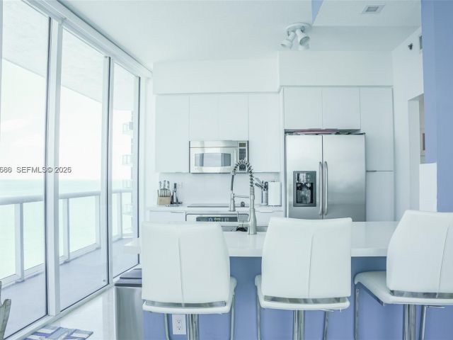 Apartment for sale  Unit #1709 - photo 7530967