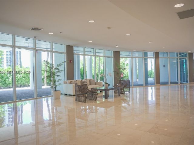 Apartment for sale  Unit #1709 - photo 7530975