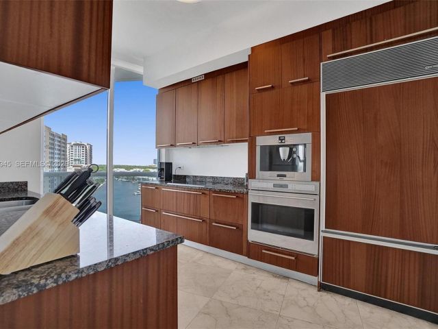 Apartment for sale  Unit #805 - photo 7530571