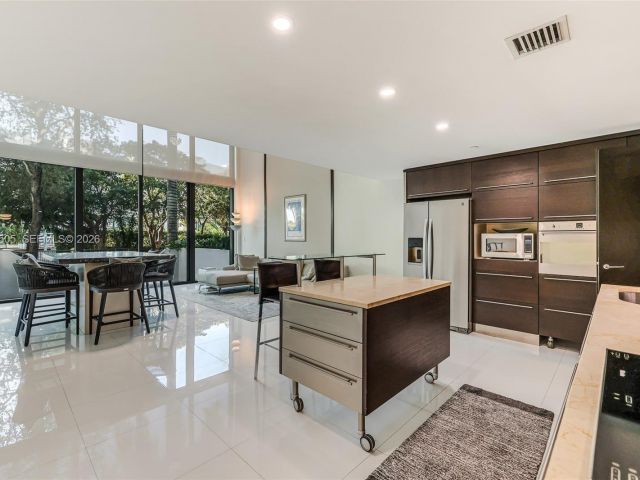 Apartment for rent  Unit #112 - photo 7531071