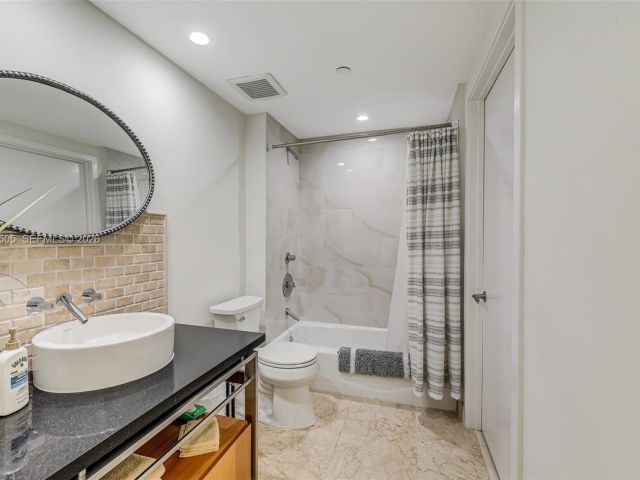 Apartment for rent  Unit #112 - photo 7531085