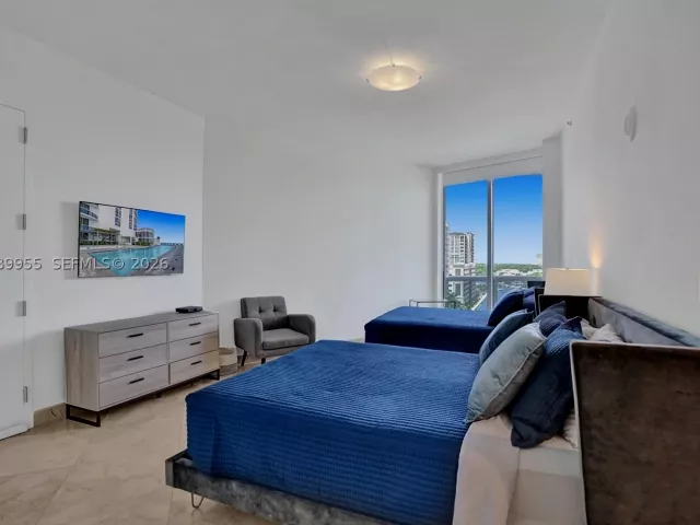2-bedroom condo for rent in Sunny Isles Beach - 16001 Collins Ave 805 - MondialRealty