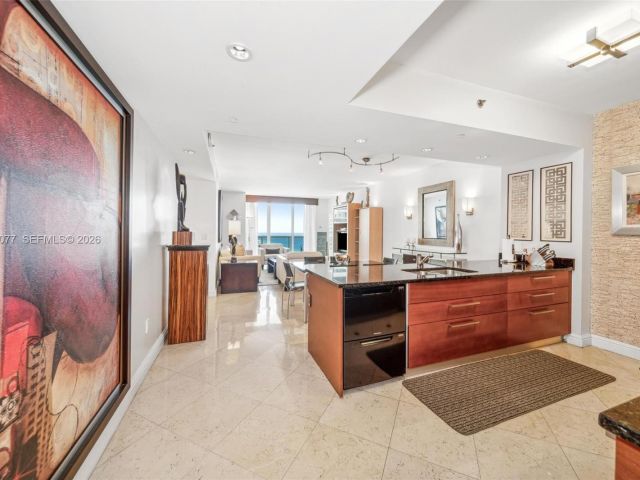 Apartment for rent  Unit #3111 - photo 7530798