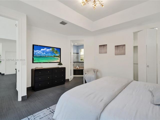 Home for sale at 1251 Hayes St - photo 7529876