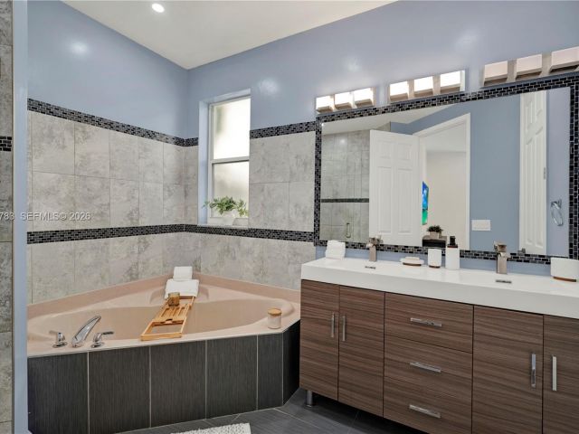 Home for sale at 1251 Hayes St - photo 7529878