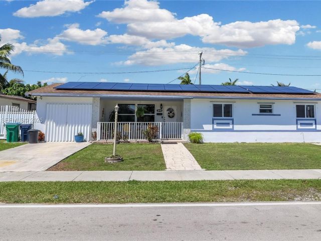 Home for sale at 10941 SW 180th St - photo 7529771