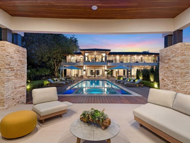 Home for sale at 5545 SW 81st Ter - photo 7530381