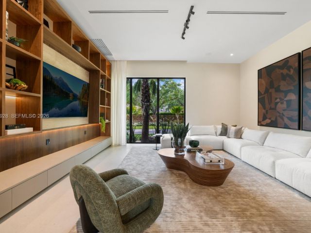 Home for sale at 5545 SW 81st Ter - photo 7530383