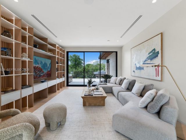 Home for sale at 5545 SW 81st Ter - photo 7530388