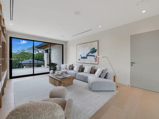 Home for sale at 5545 SW 81st Ter - photo 7530389