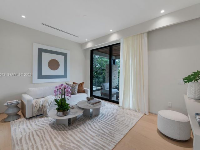 Home for sale at 5545 SW 81st Ter - photo 7530392