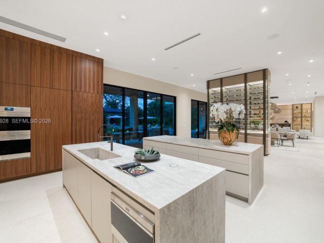 Home for sale at 5545 SW 81st Ter - photo 7530393