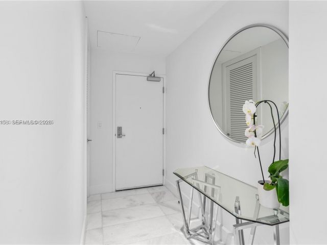 Apartment for rent  Unit #1404 - photo 7530673