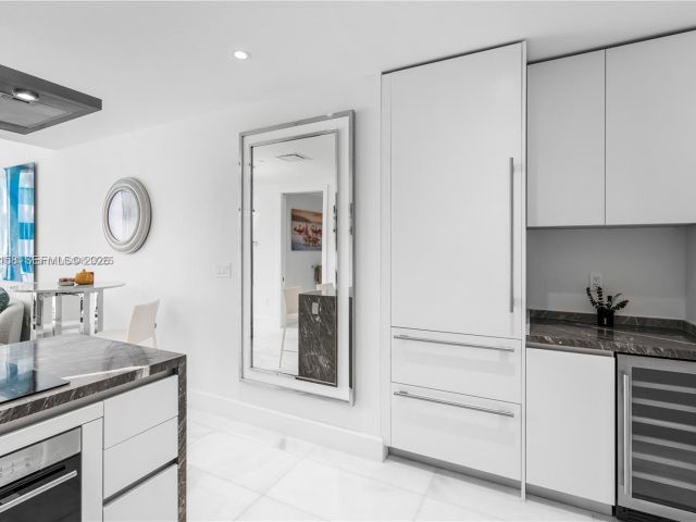 Apartment for rent  Unit #1404 - photo 7530676