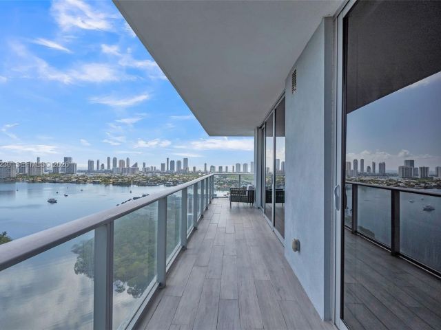 Apartment for sale  Unit #2707 - photo 7531050