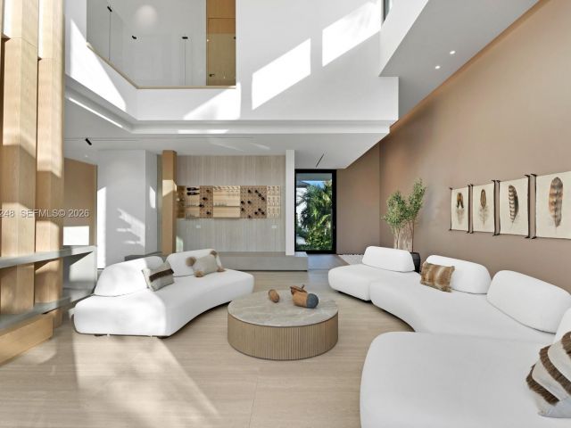 Home for rent at 641 Flamingo Dr 0 - photo 7529608