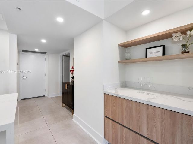 Apartment for rent  Unit #A-3050 - photo 7530504