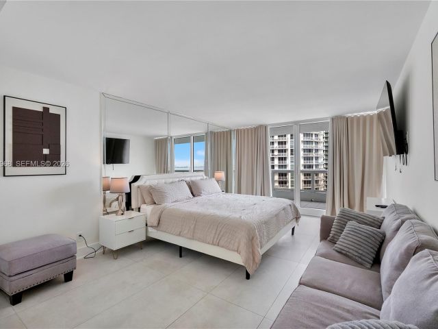 Apartment for rent  Unit #A-3050 - photo 7530505