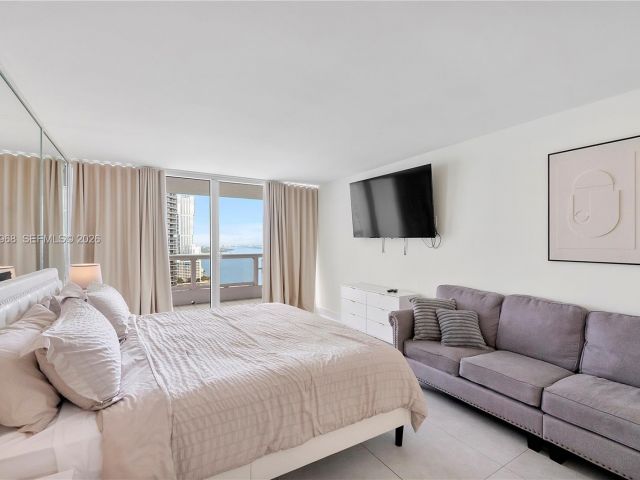 Apartment for rent  Unit #A-3050 - photo 7530506