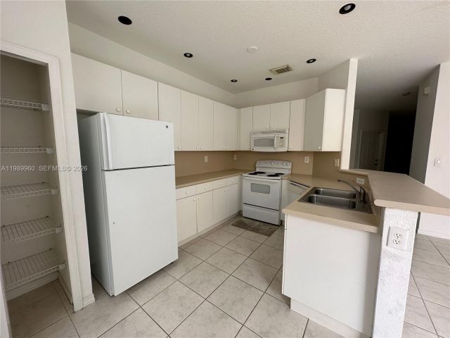 Home for sale at 16602 SW 78th Ter - photo 7530420