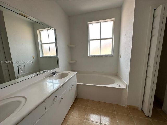 Home for sale at 16602 SW 78th Ter - photo 7530423