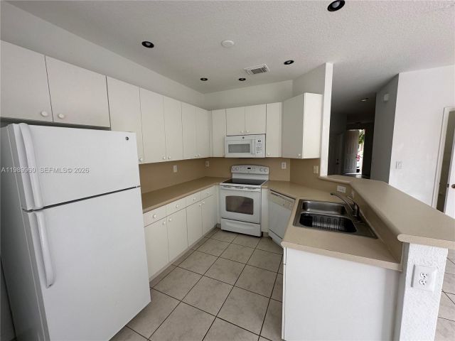 Home for sale at 16602 SW 78th Ter - photo 7530432