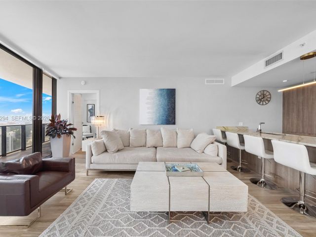 Apartment for sale  Unit #3504 - photo 7534141