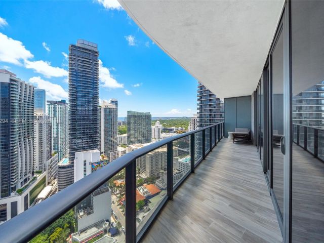 Apartment for sale  Unit #3504 - photo 7534143