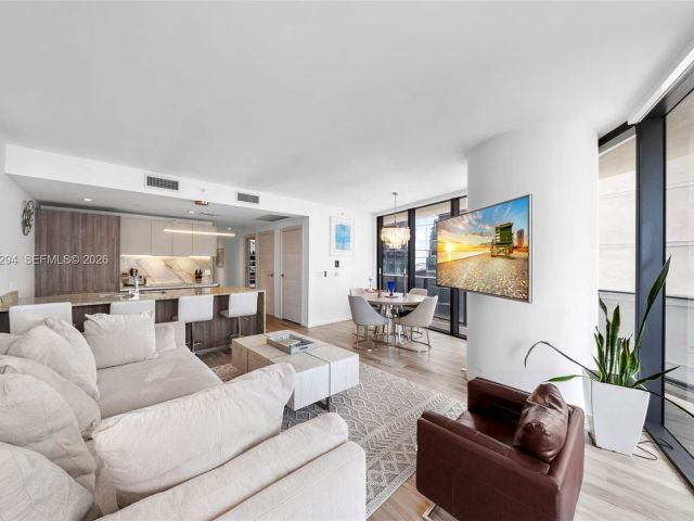 Apartment for sale  Unit #3504 - photo 7534147