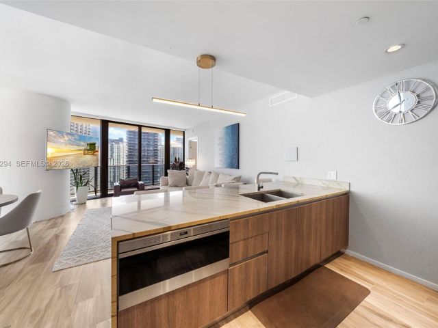 Apartment for sale  Unit #3504 - photo 7534148