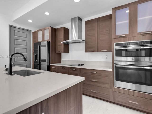 Home for sale at 16058 SW 136th Way - photo 7530902