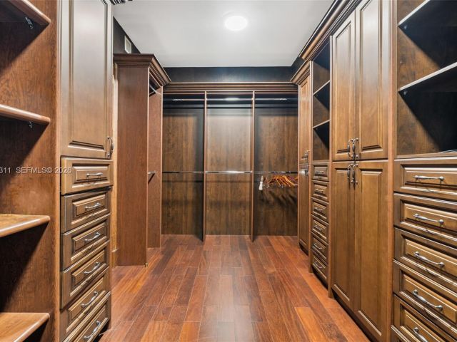 Apartment for sale  Unit #1604 - photo 7532173