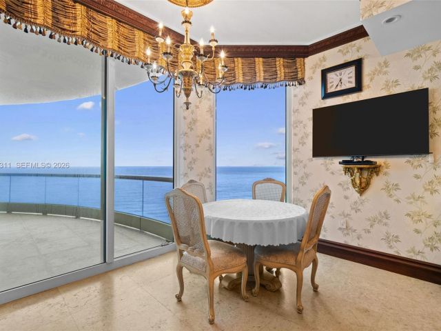 Apartment for sale  Unit #1604 - photo 7532180