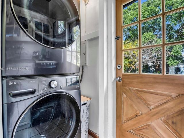 Home for sale at 6561 SW 34th St - photo 7530888