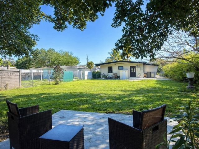 Home for sale at 6561 SW 34th St - photo 7530894