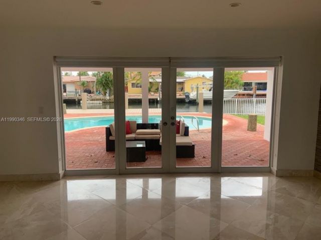 Home for rent at 3406 NE 168th St 3406 - photo 7531190