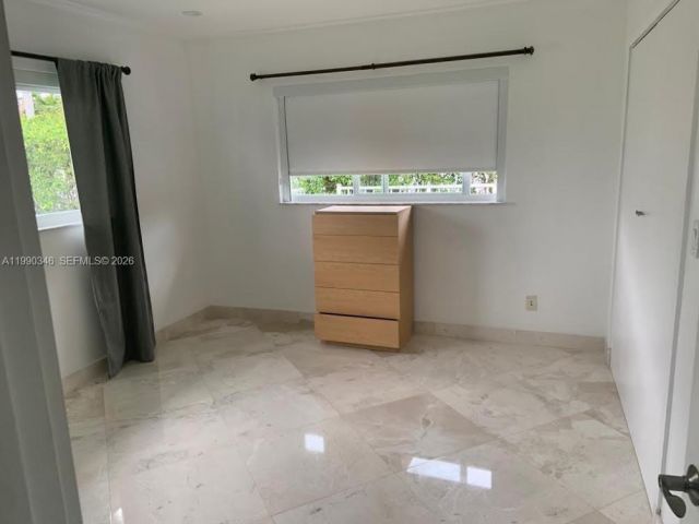 Home for rent at 3406 NE 168th St 3406 - photo 7531200