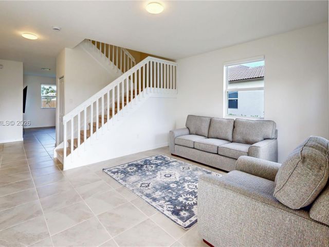 4-bedroom home for rent in Homestead - 2333 SE 28th Ct - MondialRealty